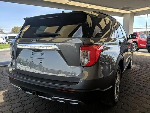 CARBONIZED GRAY METALLIC 2023 Ford Explorer XLT