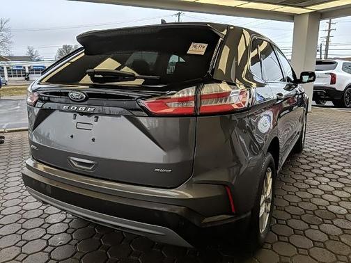 CARBONIZED GRAY 2024 Ford Edge SEL
