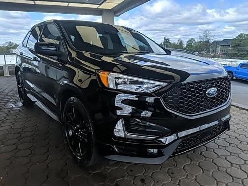 AGATE BLACK METALLIC 2022 Ford Edge ST LINE