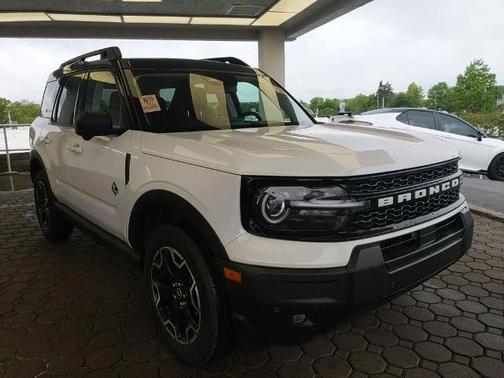 OXFORD WHITE 2025 Ford Bronco Sport OUTER BANKS