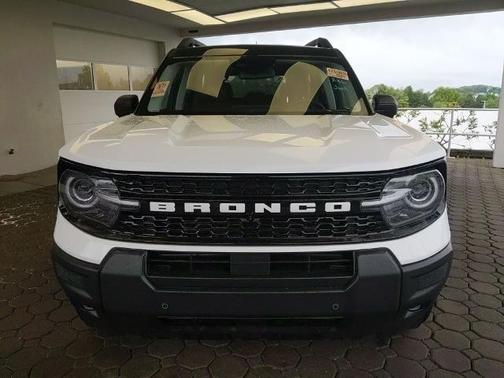 OXFORD WHITE 2025 Ford Bronco Sport OUTER BANKS
