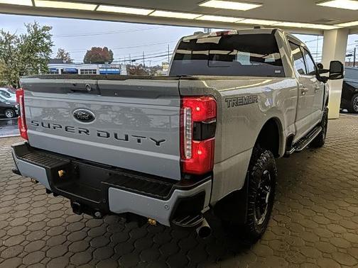 2025 Ford F-250 LARIAT