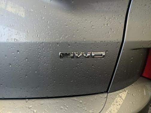 ICONIC SILVER METALLIC 2024 Ford Escape ST-LINE