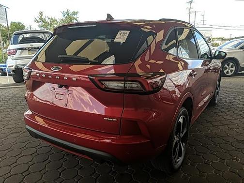 2023 Ford Escape ST-LINE ELITE