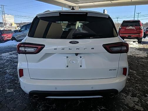 2023 Ford Escape ST-LINE ELITE
