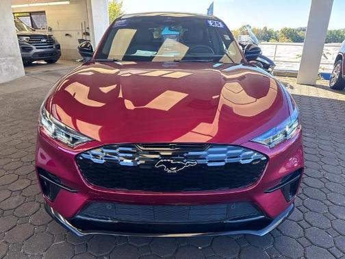 MOLTEN MAGENTA TINTED CC 2025 Ford Mustang Mach-E GT