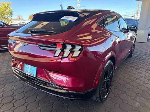 MOLTEN MAGENTA TINTED CC 2025 Ford Mustang Mach-E GT