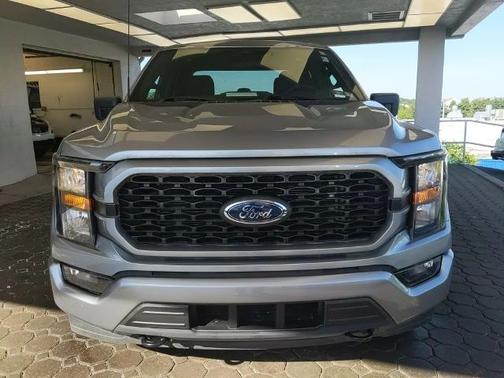 ICONIC SILVER METALLIC 2023 Ford F-150 XL