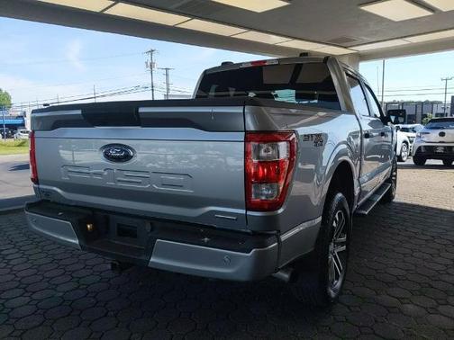 ICONIC SILVER METALLIC 2023 Ford F-150 XL