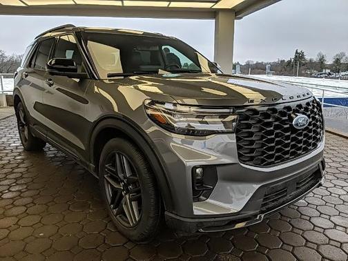 CARBONIZED GRAY METALLIC 2025 Ford Explorer ST