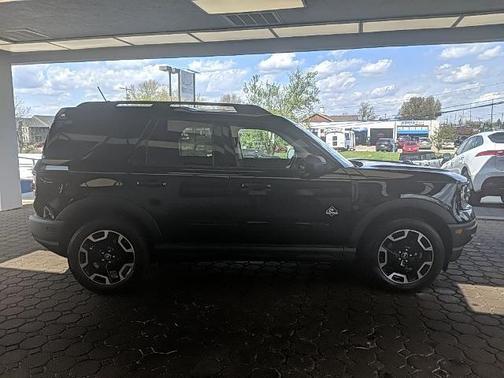 SHADOW BLACK 2021 Ford Bronco Sport OUTER BANKS