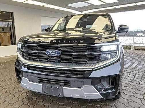 AGATE BLACK METALLIC 2025 Ford Expedition PLATINUM