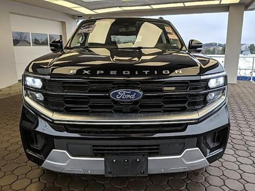 AGATE BLACK METALLIC 2025 Ford Expedition PLATINUM
