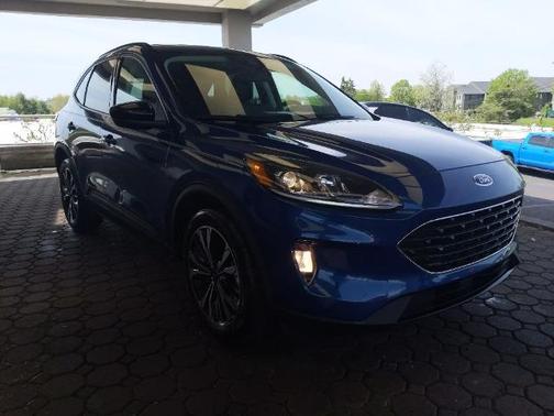 ATLAS BLUE METALLIC 2022 Ford Escape SEL