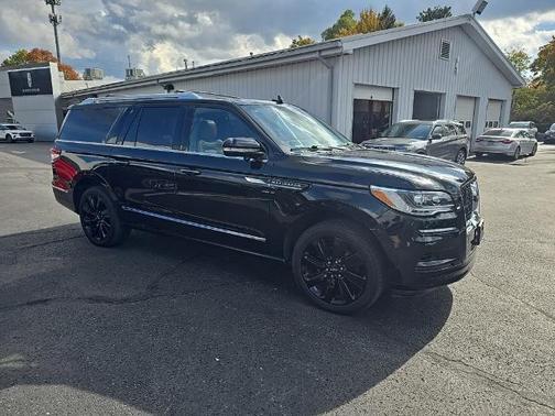 2024 Lincoln Navigator L RESERVE