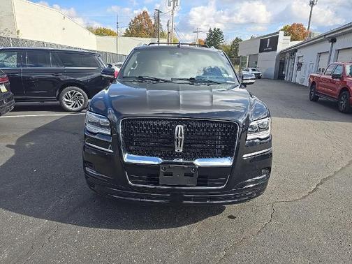 2024 Lincoln Navigator L RESERVE