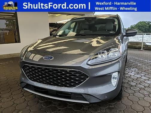 2022 Ford Escape TITANIUM