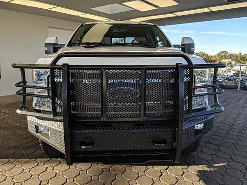 2022 Ford F-350 LARIAT SUPER DUTY