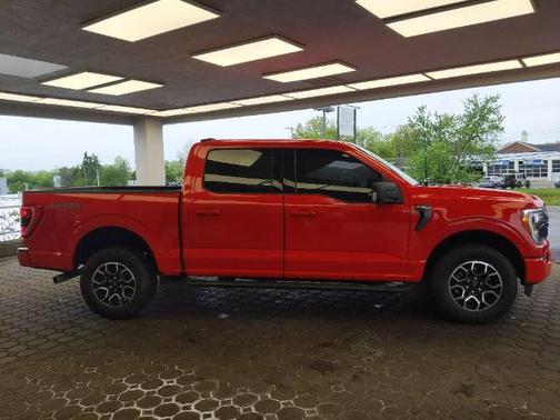 RACE RED 2023 Ford F-150 XLT