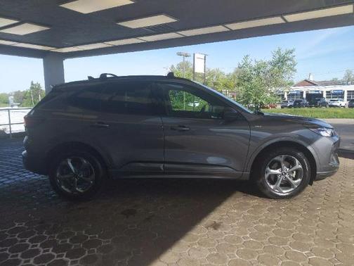CARBONIZED GRAY METALLIC 2023 Ford Escape ST-LINE