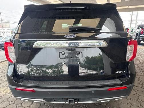 AGATE BLACK METALLIC 2023 Ford Explorer XLT