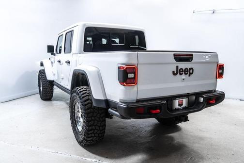 Bright White Clearcoat 2023 Jeep Gladiator Rubicon
