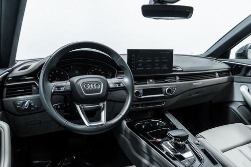 2025 Audi A4 45 S line Premium