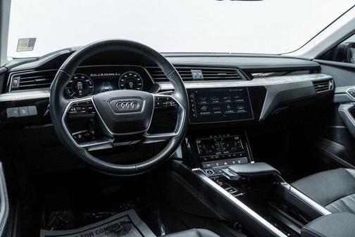 2024 Audi Q8 e-tron Premium