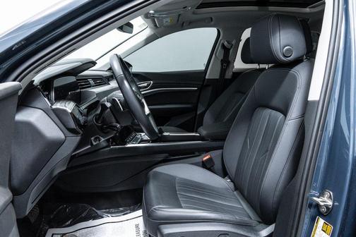 2024 Audi Q8 e-tron Premium