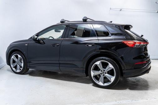 Mythos Black Metallic 2025 Audi Q4 e-tron Premium Plus 55 quattro