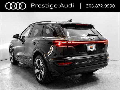 2025 Audi Q6 e-tron Premium Plus quattro