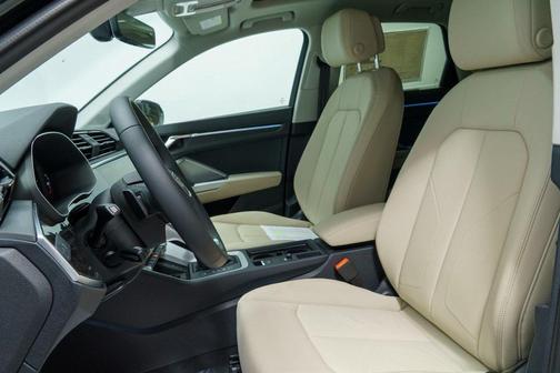 2024 Audi Q3 45 S line Premium Plus