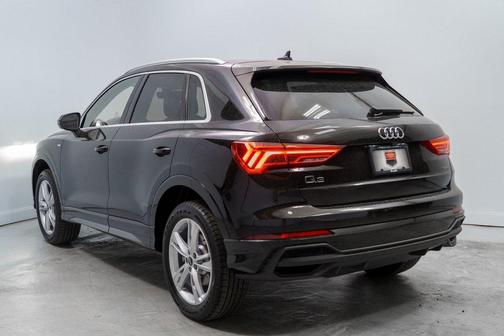 2024 Audi Q3 45 S line Premium Plus