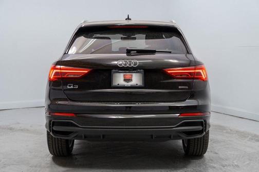 2024 Audi Q3 45 S line Premium Plus