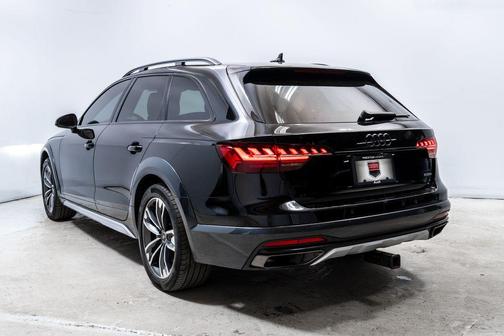Mythos Black Metallic 2023 Audi A4 allroad 45 Premium Plus