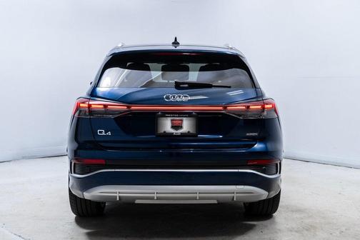 2025 Audi Q4 e-tron Prestige 55 quattro