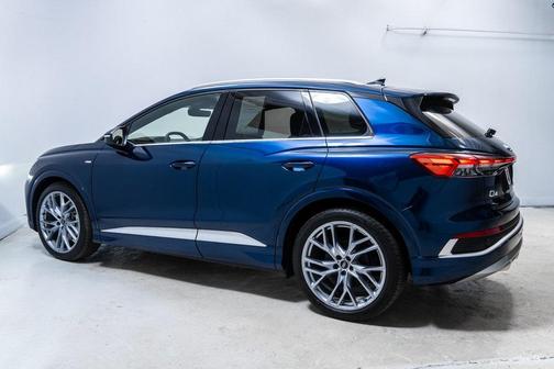 2025 Audi Q4 e-tron Prestige 55 quattro