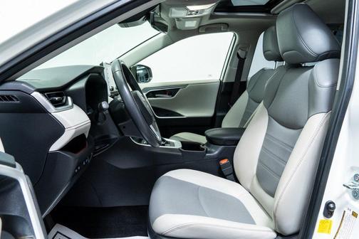 2022 Toyota RAV4 Hybrid Limited