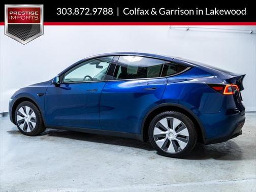 2022 Tesla Model Y Long Range Dual Motor All-Wheel Drive