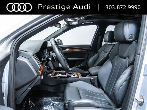 Florett Silver Metallic 2024 Audi Q5 e 55 S line Premium Plus