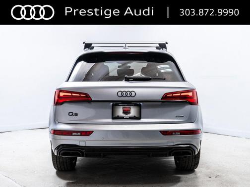 Florett Silver Metallic 2024 Audi Q5 e 55 S line Premium Plus