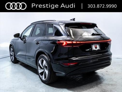 2025 Audi Q6 e-tron Prestige quattro