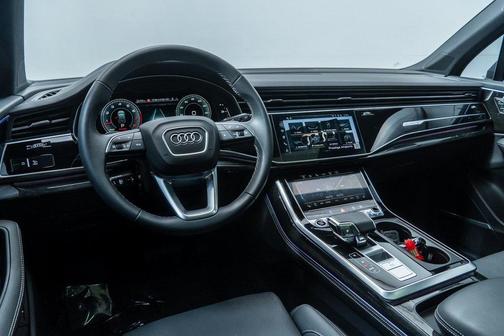 2025 Audi Q7 55 Prestige