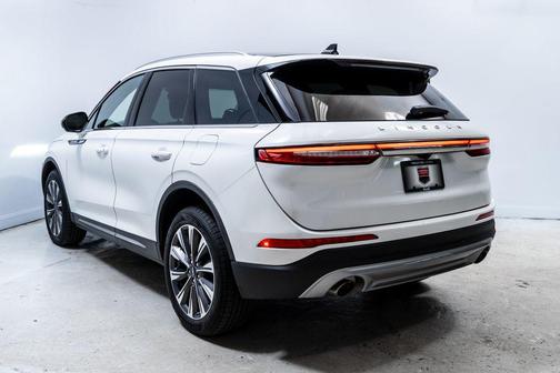 Pristine White Metallic Tri-Coat 2022 Lincoln Corsair Reserve