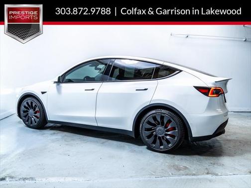 2022 Tesla Model Y Performance Dual Motor All-Wheel Drive