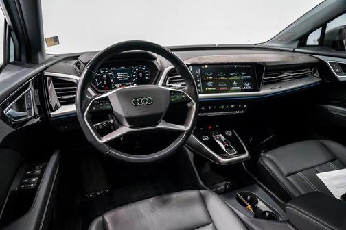 2024 Audi Q4 e-tron Premium Plus 55 quattro