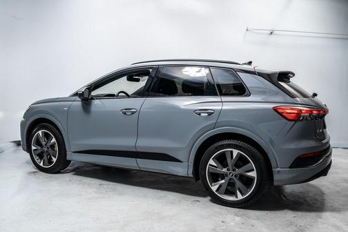 2024 Audi Q4 e-tron Premium Plus 55 quattro