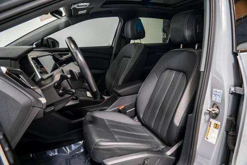 2024 Audi Q4 e-tron Premium Plus 55 quattro