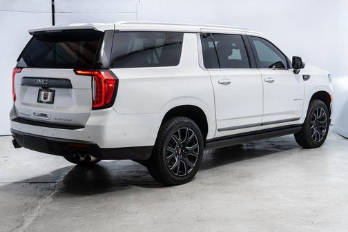 White Frost Tricoat 2024 GMC Yukon XL Denali Ultimate