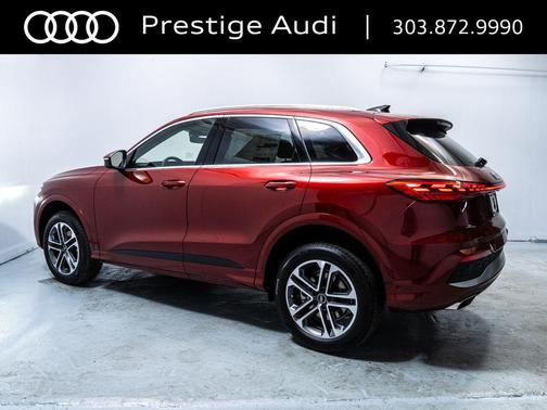 Grenadine Red Metallic 2025 Audi Q5 Premium Plus TFSI quattro S tronic